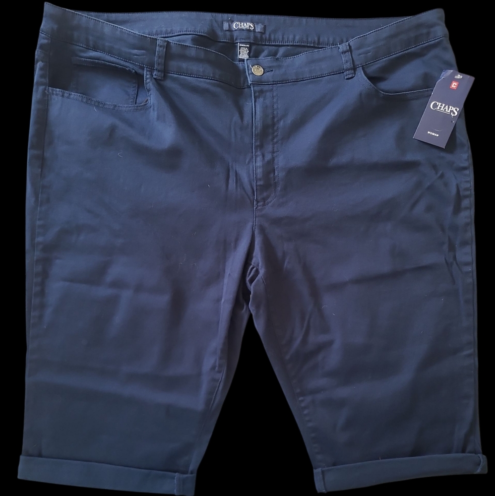 Chaps Women's Navy Blue Flat Front Shorts